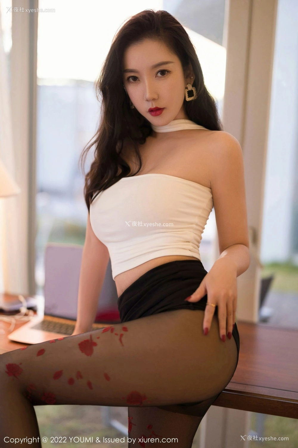 1P - [YOUMI尤蜜荟] VOL.756 艾静香 三亚写真