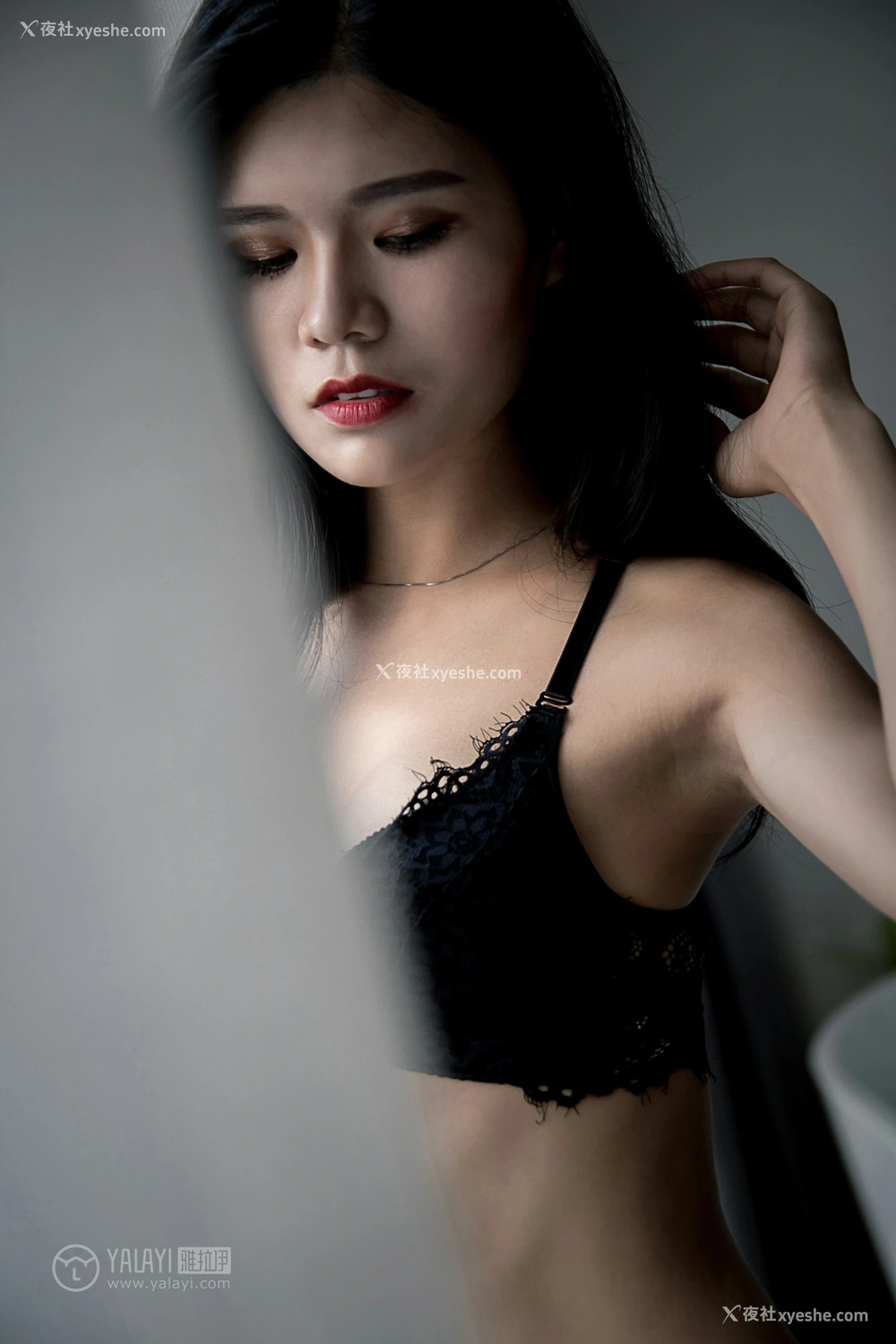 1P - [YALAYI雅拉伊] No.095 窥视 小灰