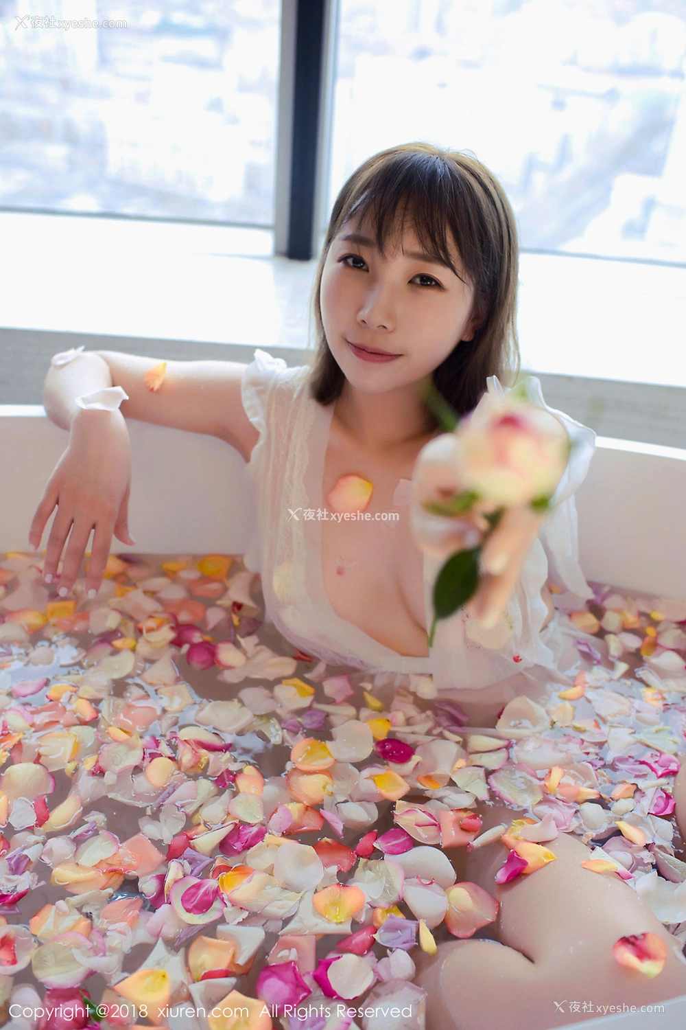 1P - [XIUREN秀人网] No.981 枝恩