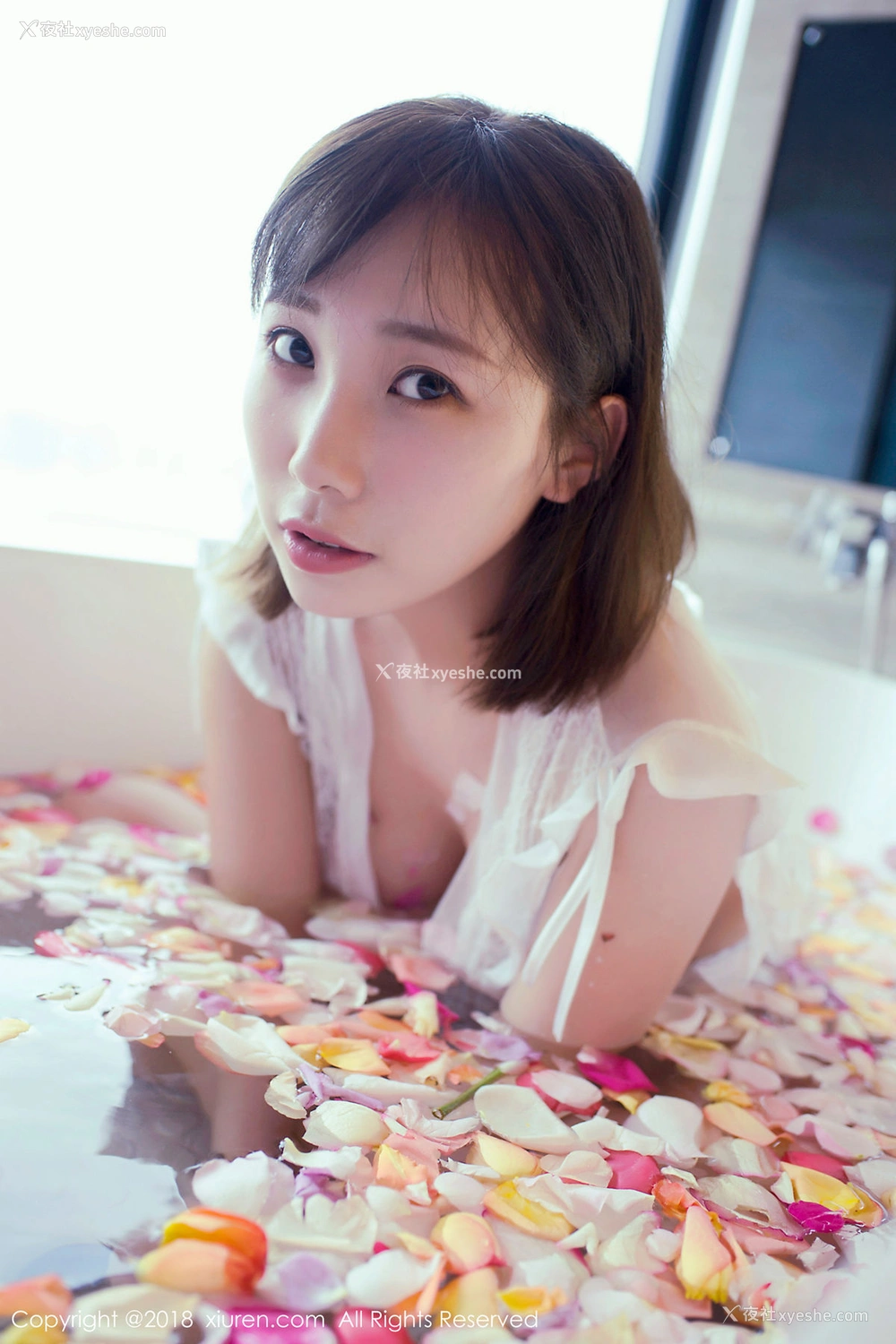 1P - [XIUREN秀人网] No.981 枝恩