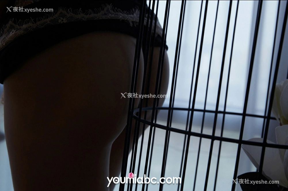 1P - [YouMi尤蜜] 洛洛 缱绻の馥郁