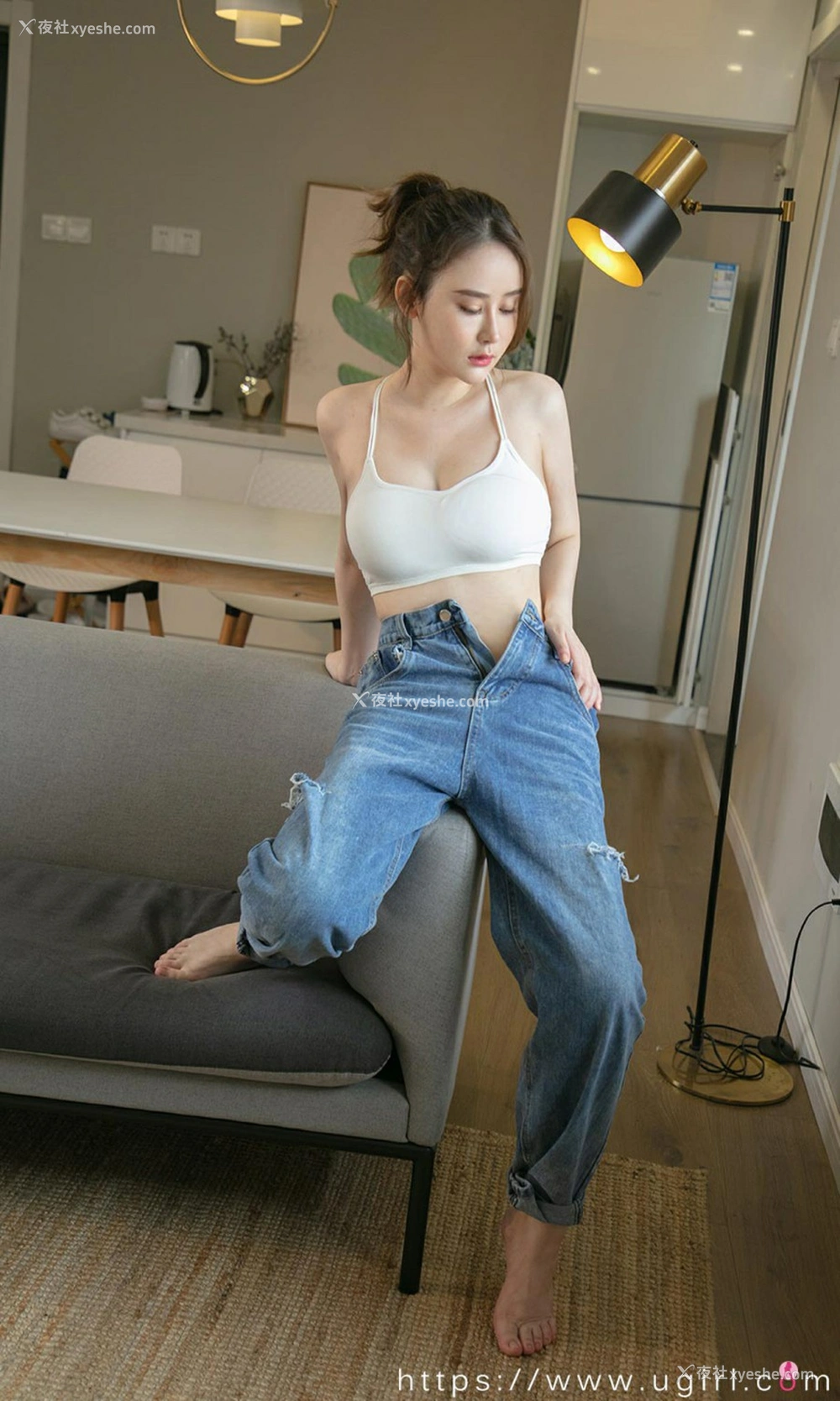 1P - [Ugirls尤果网]爱尤物专辑 No.2294 coral 你眼里的光