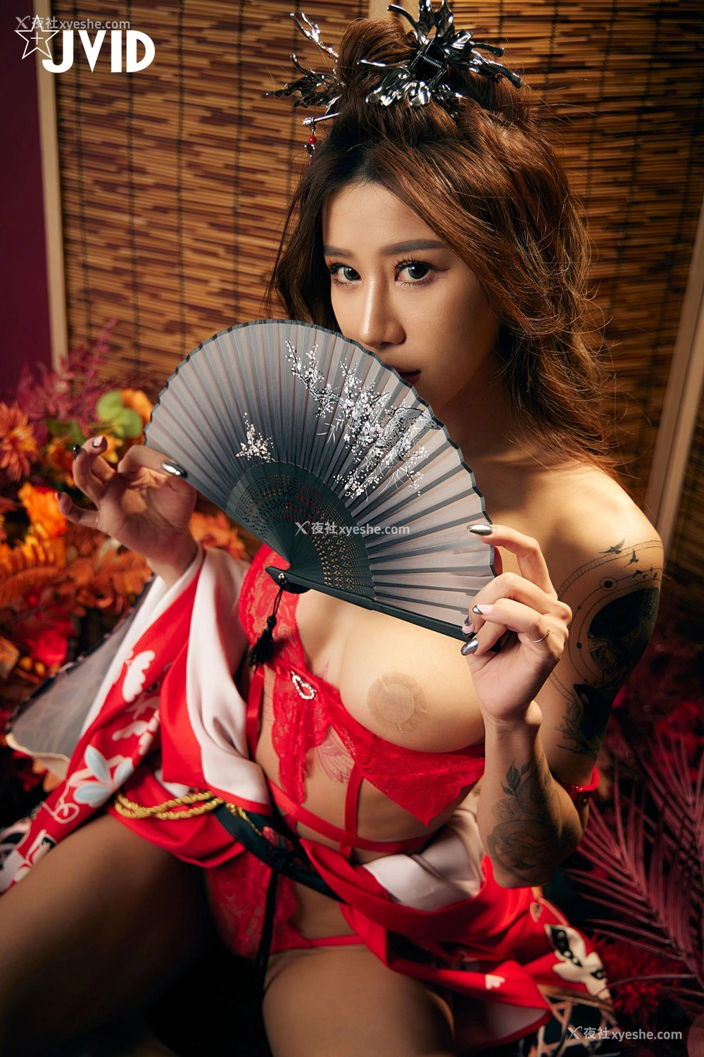 1P - Lara《媚娘端庄迷人》