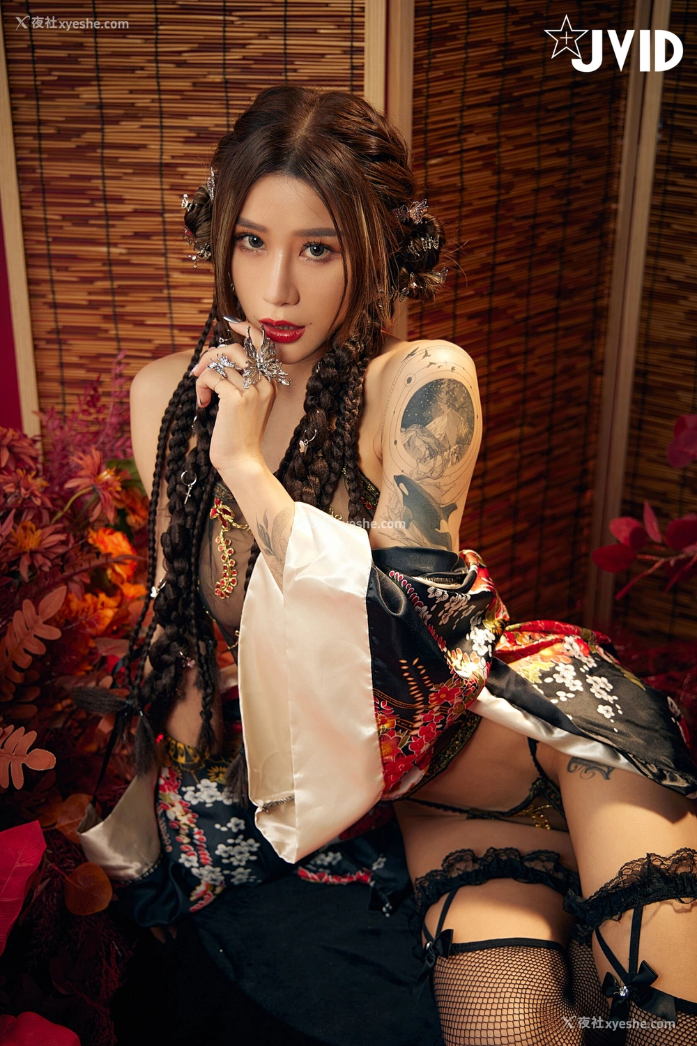 1P - Lara《媚娘端庄迷人》