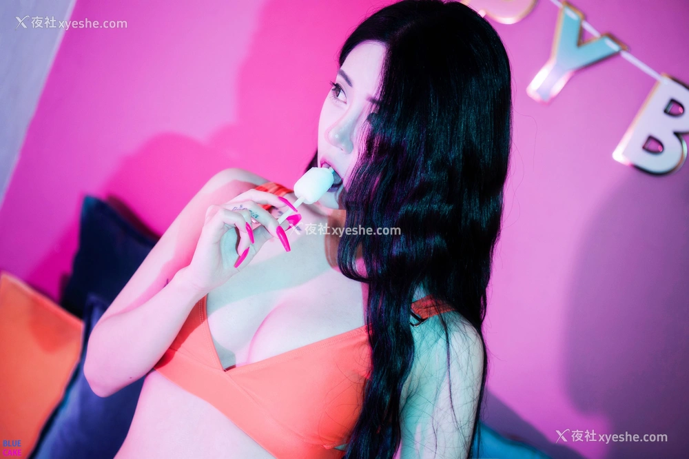 1P - [BLUECAKE] Bomi – Happy Bomiday