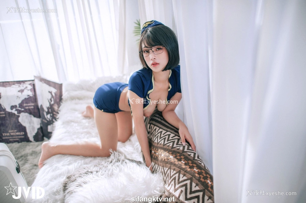 1P - 露露咪《淫荡美艳空姐的教育》