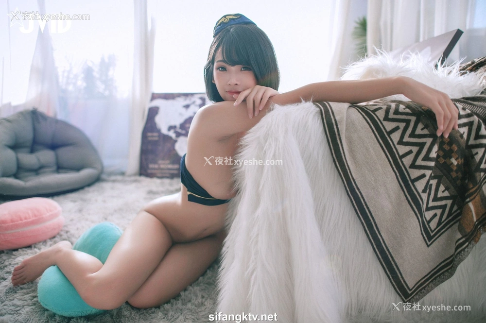 1P - 露露咪《淫荡美艳空姐的教育》