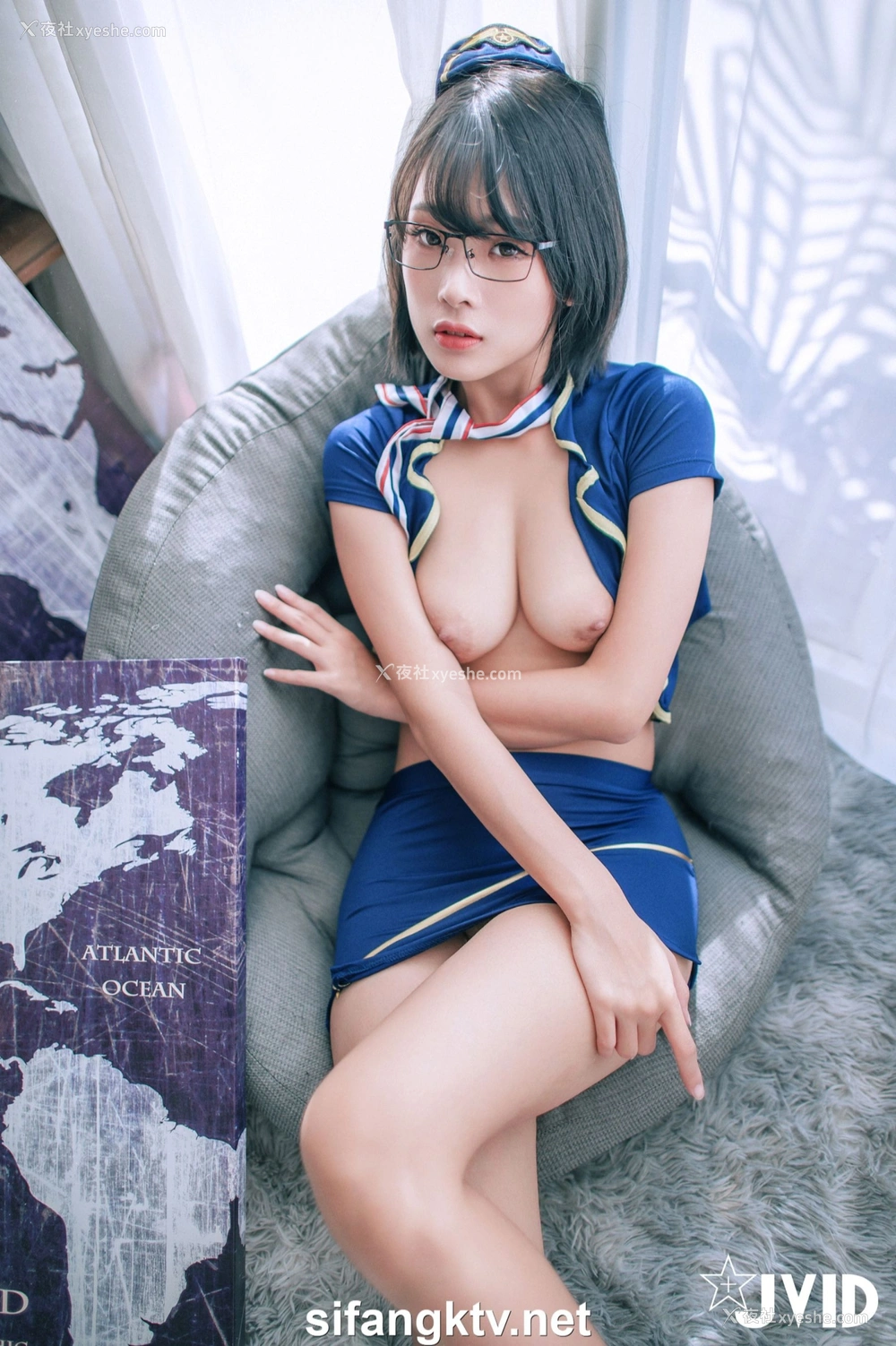 1P - 露露咪《淫荡美艳空姐的教育》