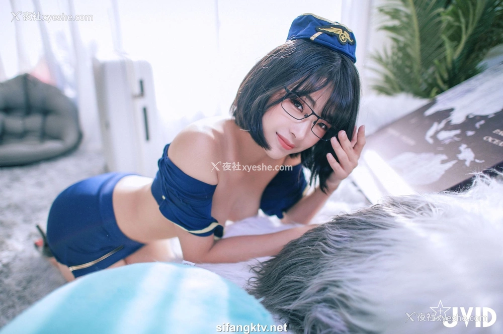 1P - 露露咪《淫荡美艳空姐的教育》