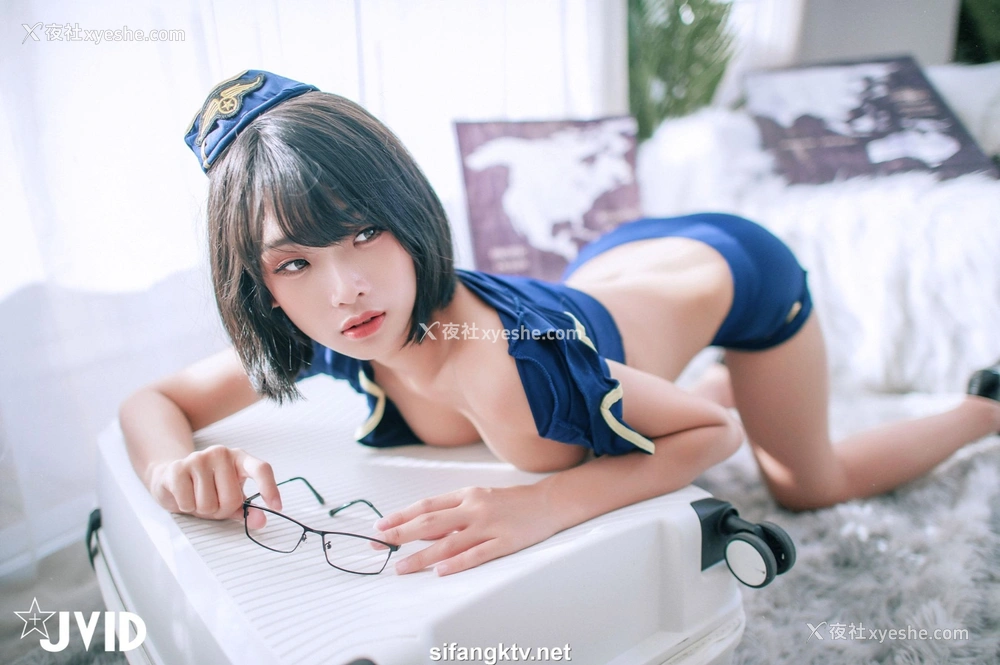 1P - 露露咪《淫荡美艳空姐的教育》
