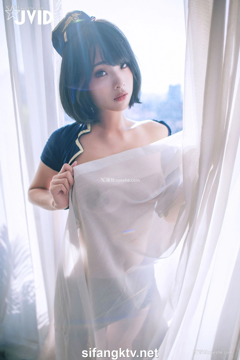 1P - 露露咪《淫荡美艳空姐的教育》