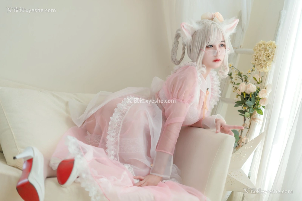 1P - 小仓千代w – 透明女仆粉色