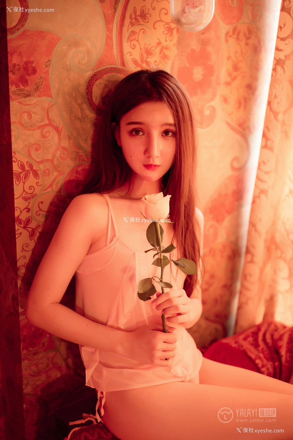 1P - [YALAYI雅拉伊] Y171 刘潇潇《玫瑰》