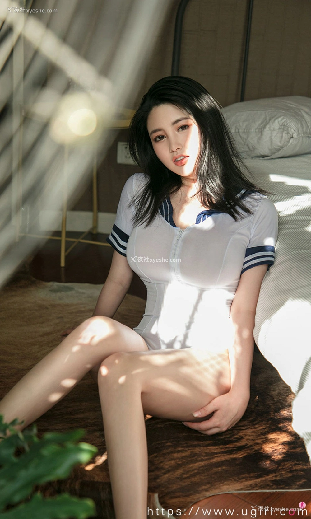 1P - [Ugirls尤果网]爱尤物专辑 No.1953 娜露 初稿