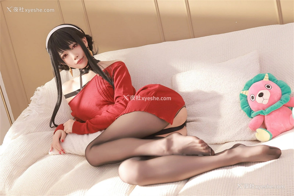 1P - 水淼Aqua – 约尔-红毛衣