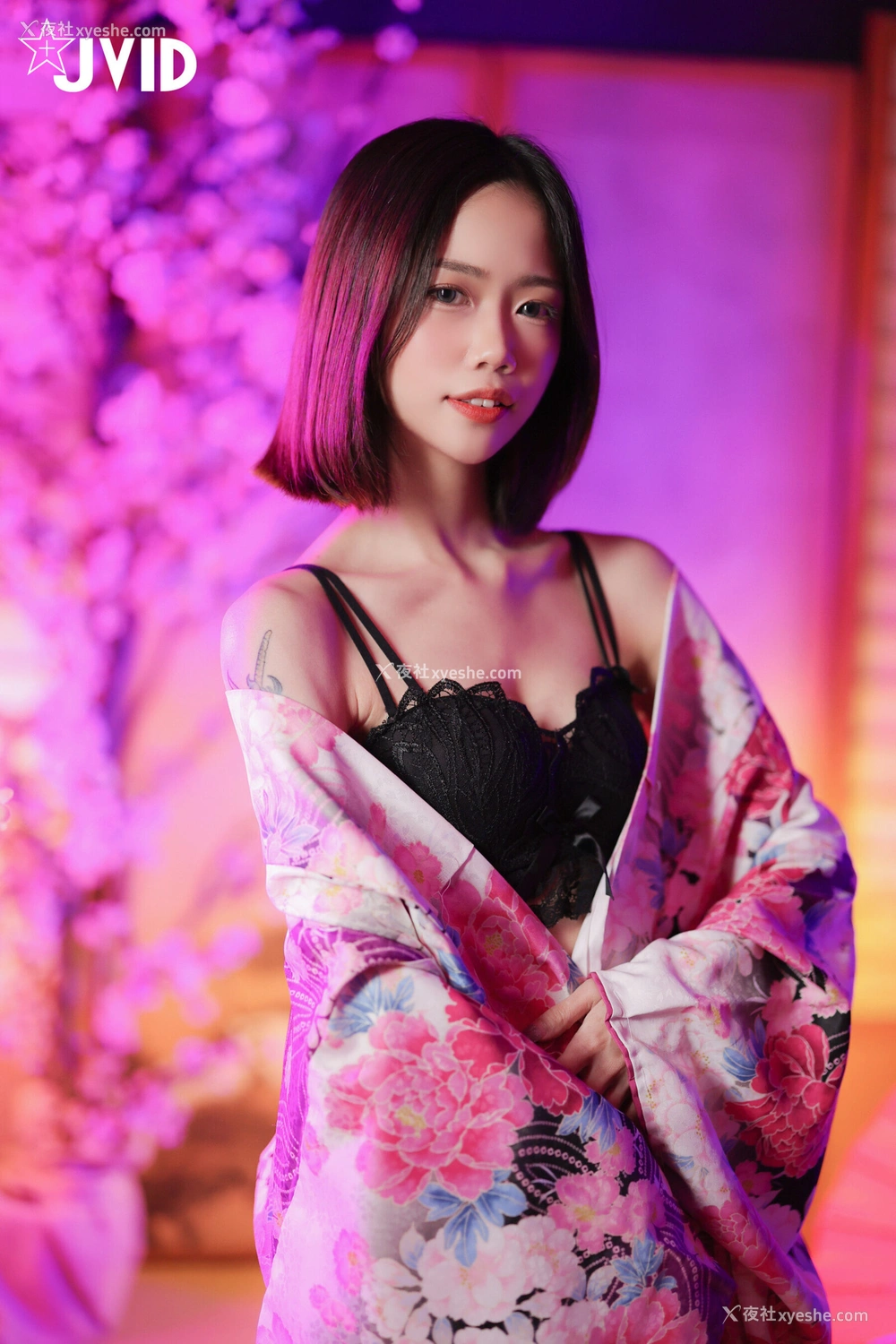 1P - 柔柔《超淫荡自慰 第二集》