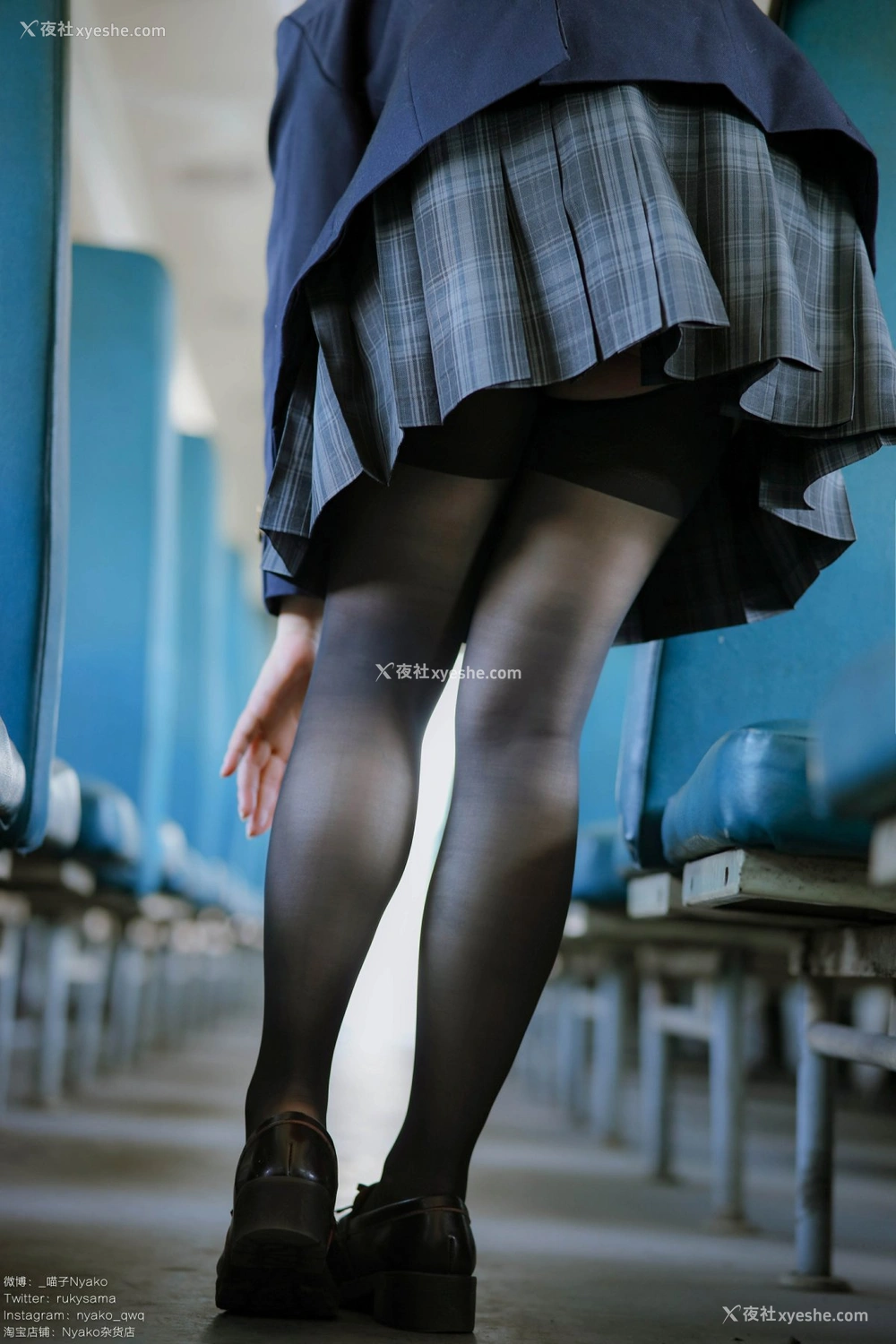 1P - 萌妹子Nyako喵子 – 火车JK