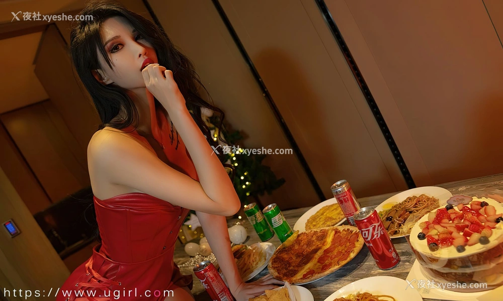 1P - [Ugirls尤果网]爱尤物专辑 No.2482 葛征Model 恋恋平安夜