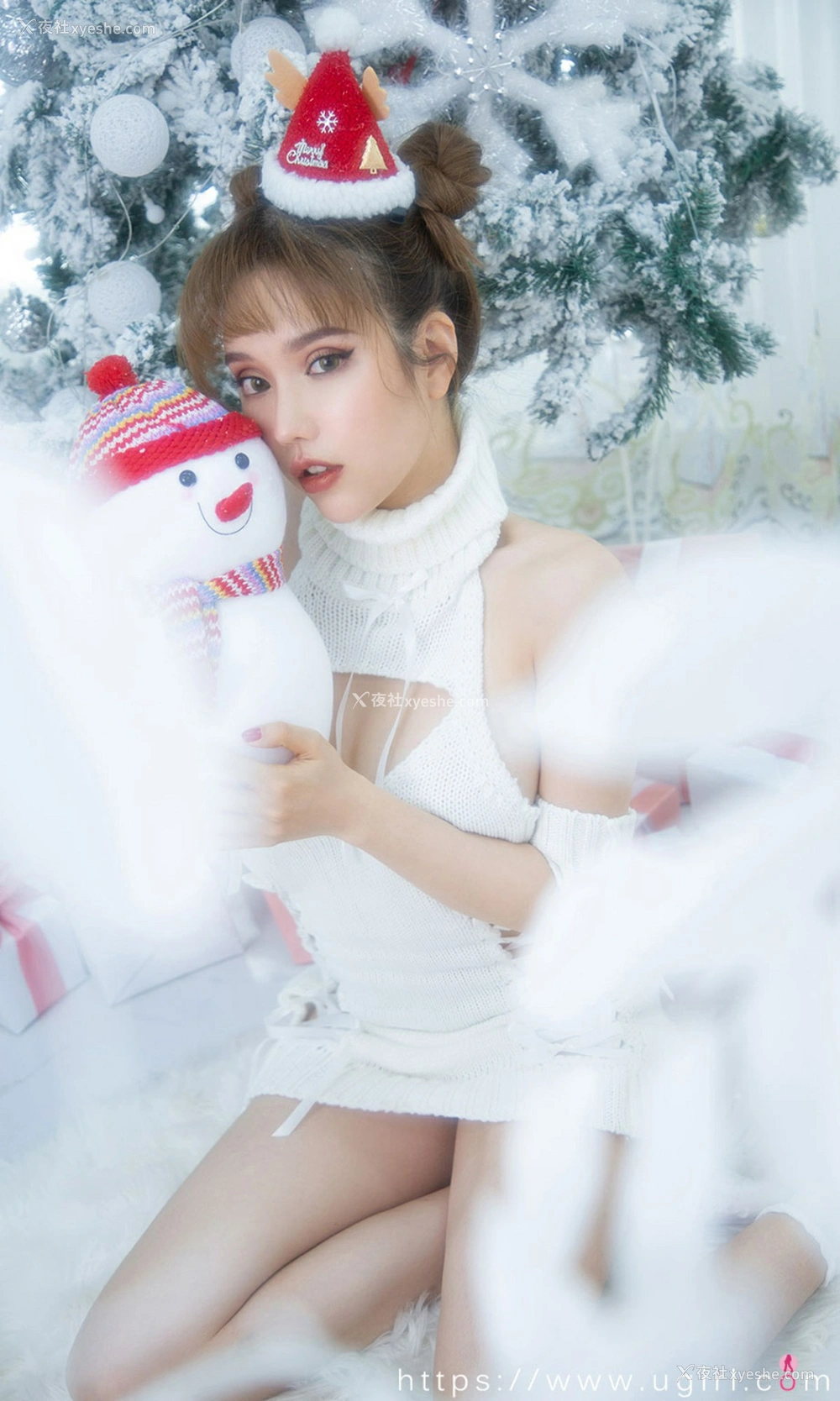 1P - [Ugirls尤果网]爱尤物专辑 No.1987 妮小妖 双色圣诞