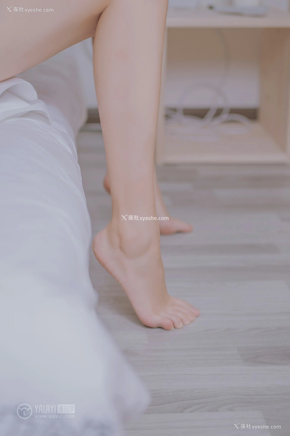 1P - [YALAYI雅拉伊] No.111 无色 熏儿