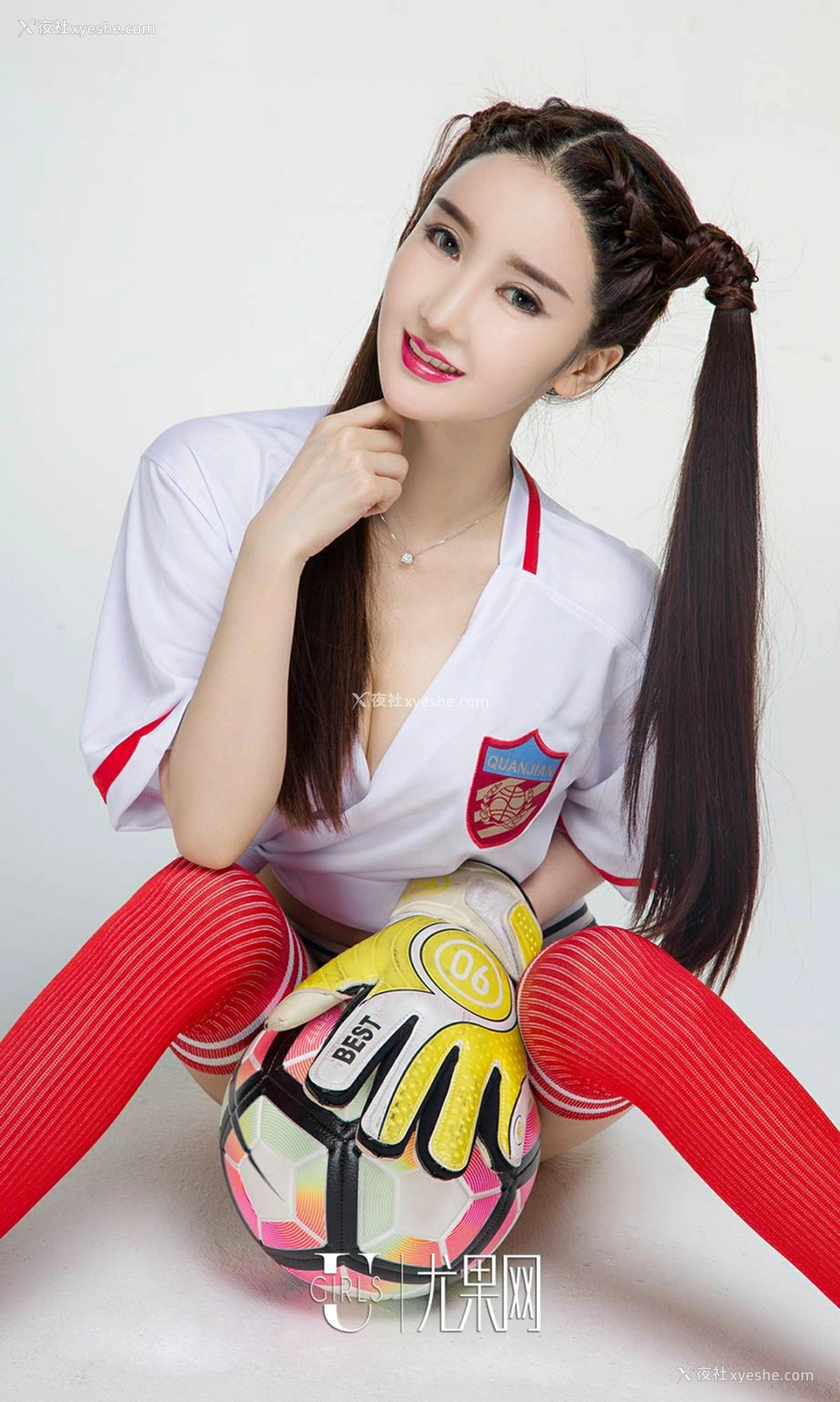 1P - [Ugirls爱尤物] No.817 夏美 一球成名