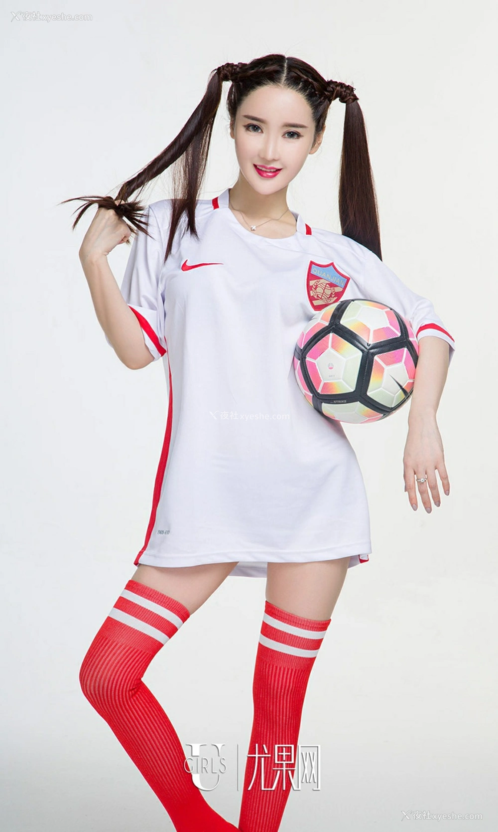 1P - [Ugirls爱尤物] No.817 夏美 一球成名