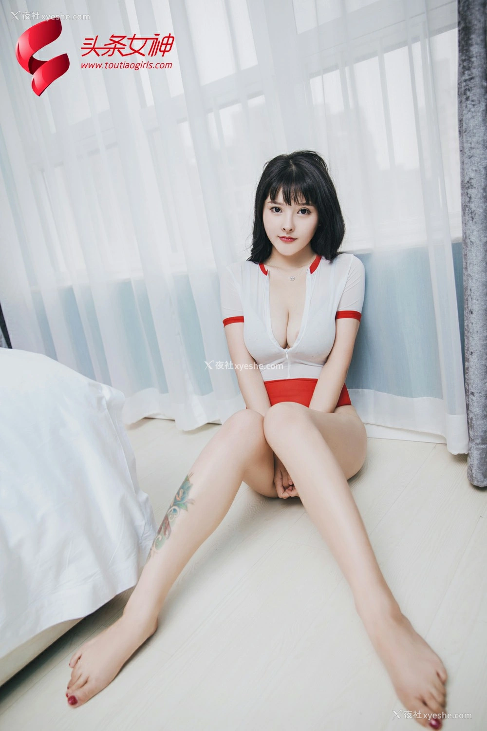 1P - [TouTiao头条女神] 童颜巨乳杨漫妮