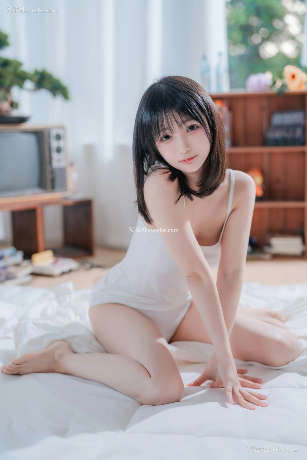 1P - 桜井宁宁 – 吊带女孩