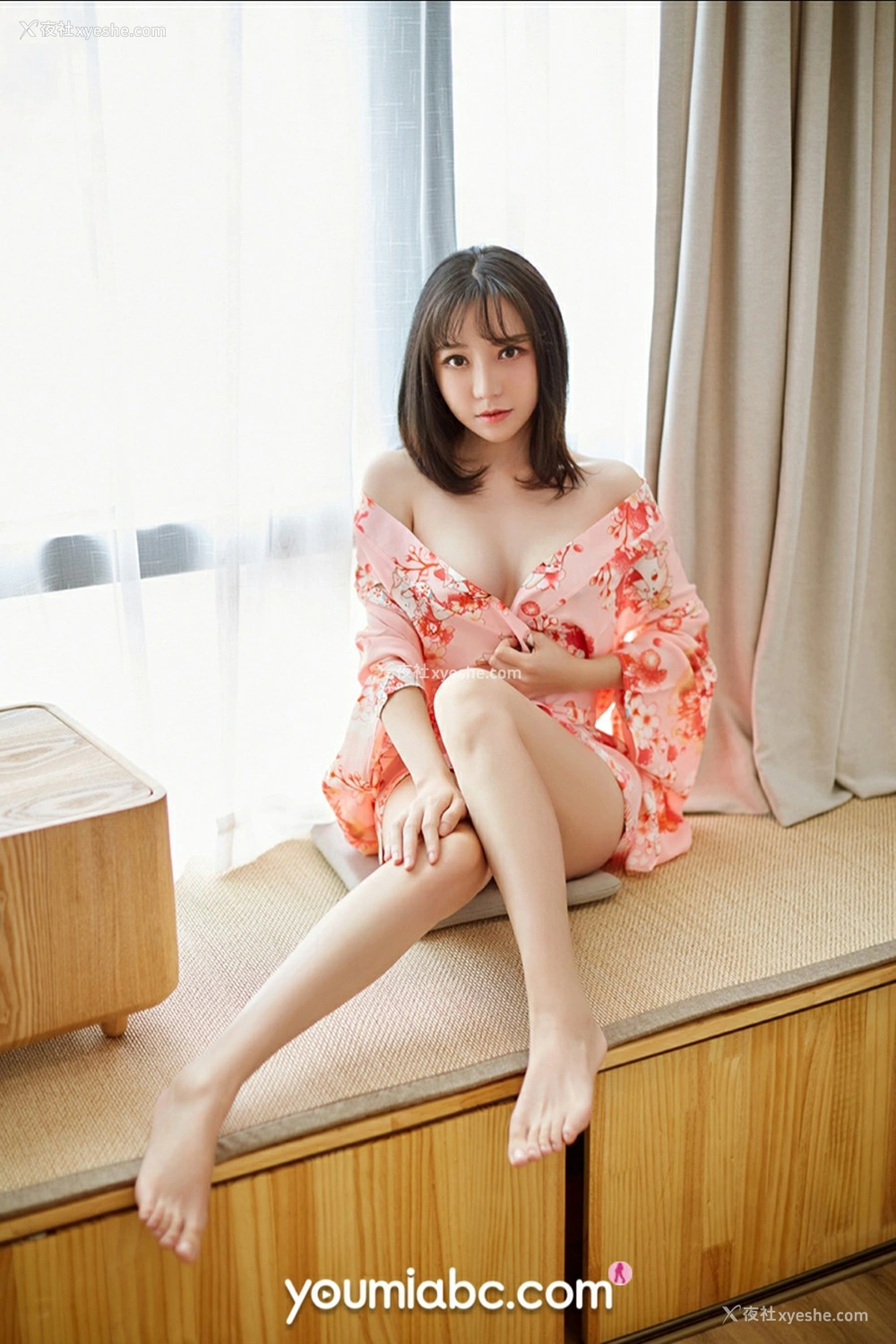 1P - [YouMi尤蜜] 白亦Ada 粉嫩樱花喵