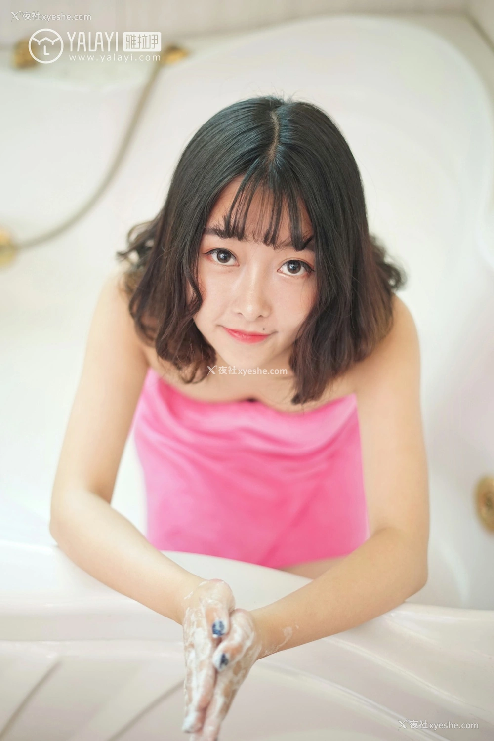 1P - [YALAYI雅拉伊] No.025 醉在红酒杯里 王小淼