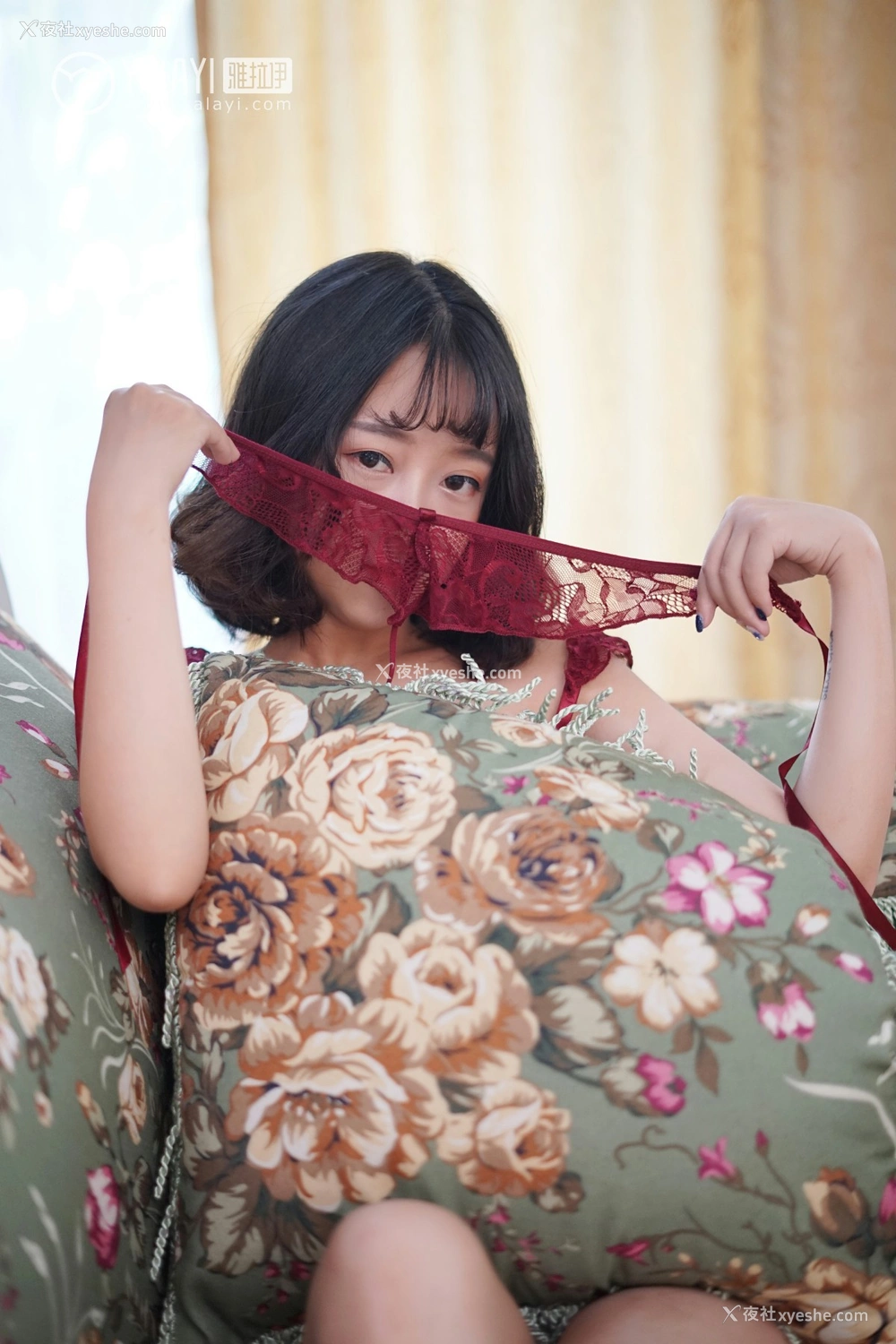 1P - [YALAYI雅拉伊] No.025 醉在红酒杯里 王小淼