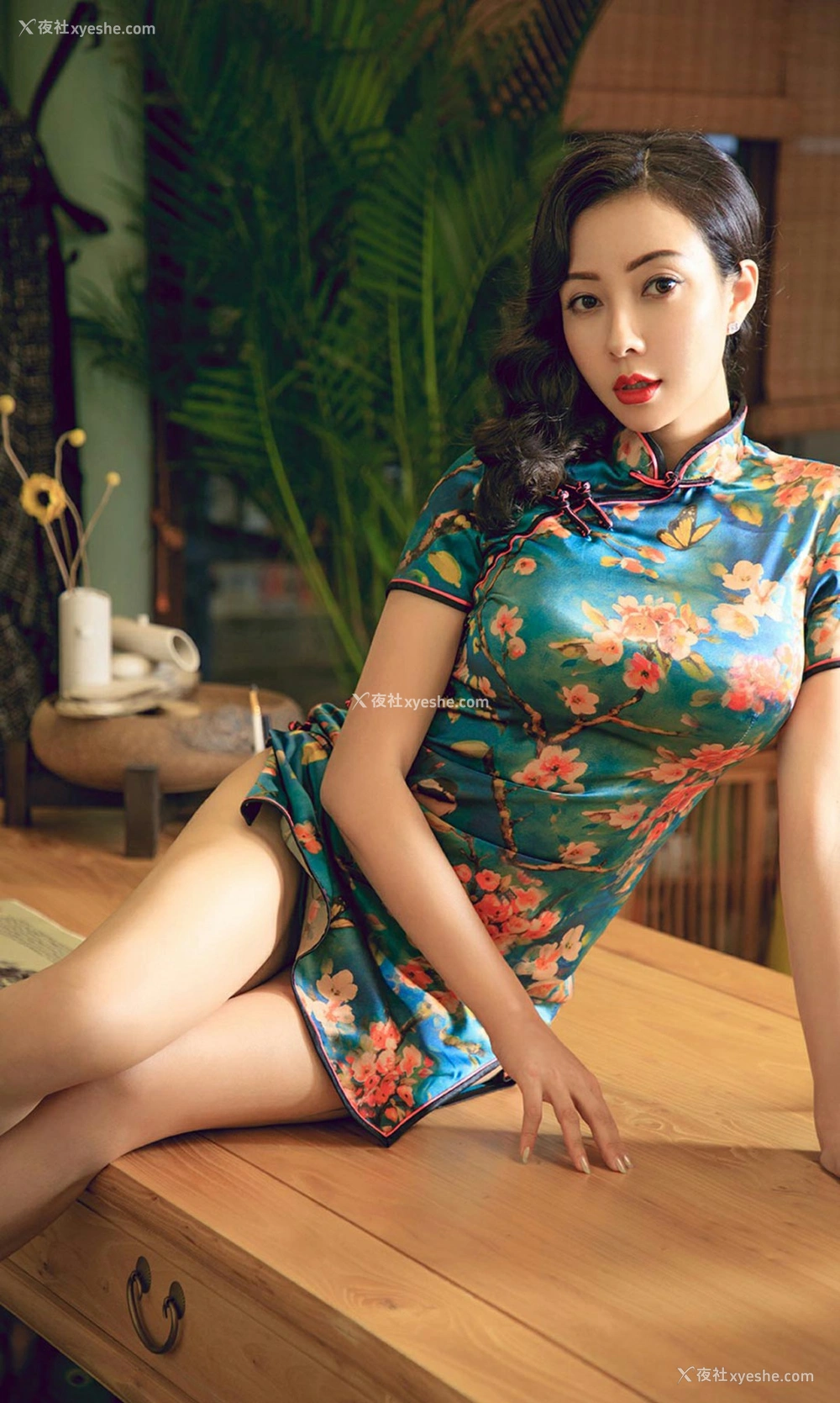 1P - [Ugirls尤果网]爱尤物 No.1603 果儿Victoria 很久以前我爱你