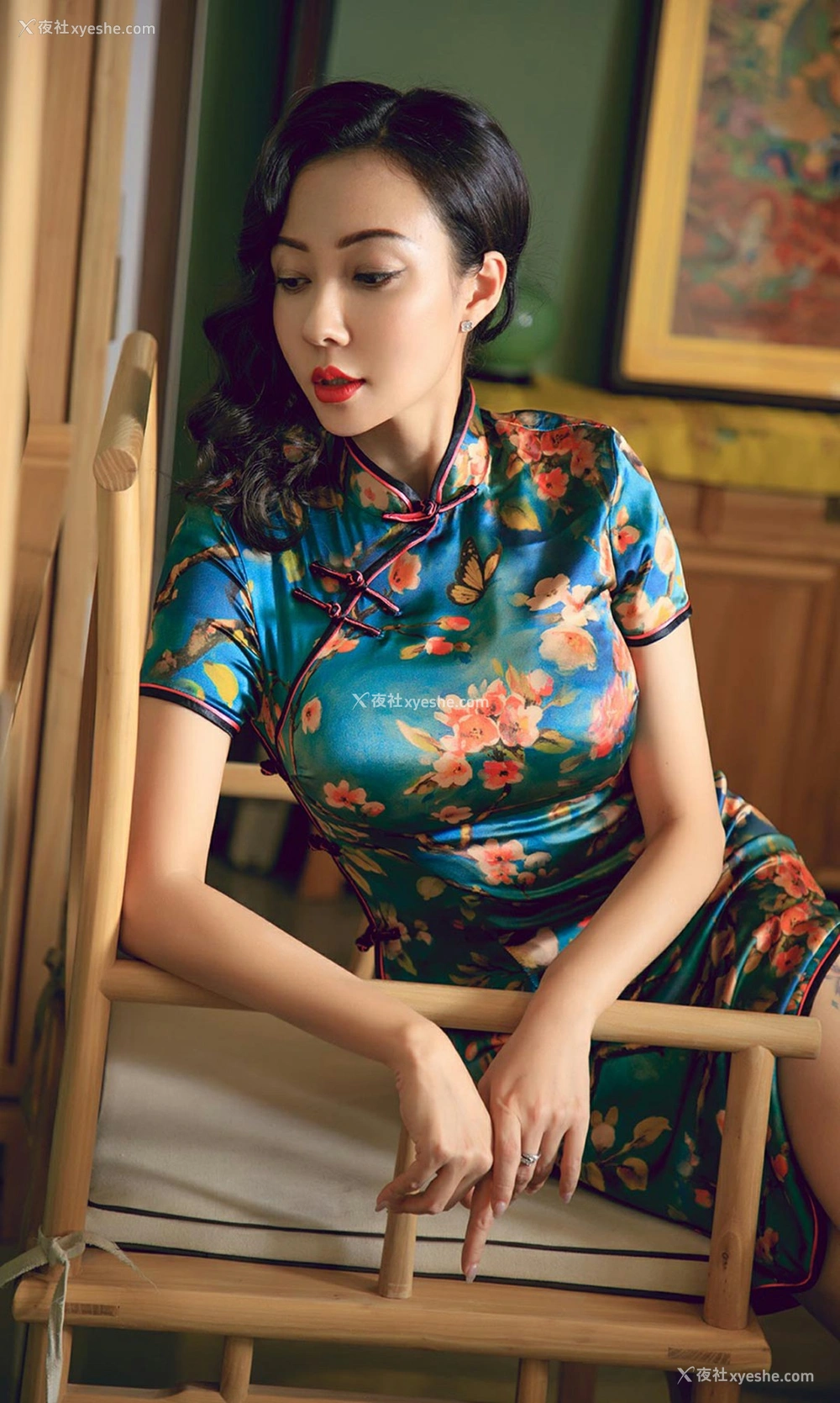 1P - [Ugirls尤果网]爱尤物 No.1603 果儿Victoria 很久以前我爱你