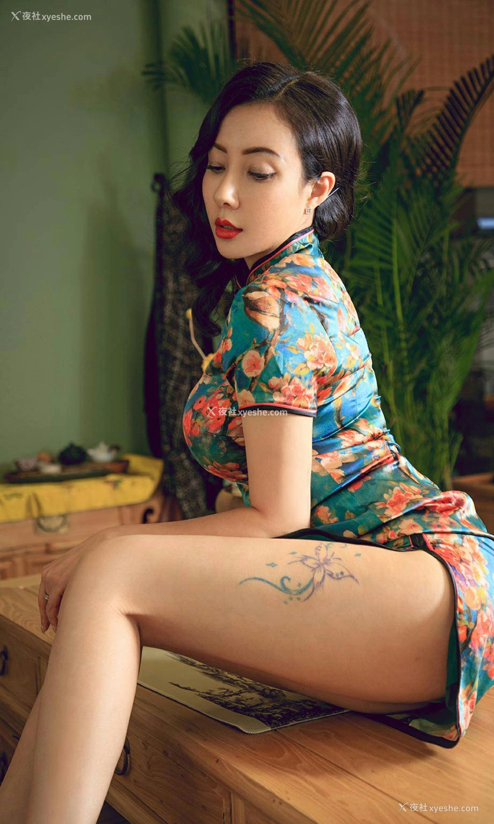 1P - [Ugirls尤果网]爱尤物 No.1603 果儿Victoria 很久以前我爱你