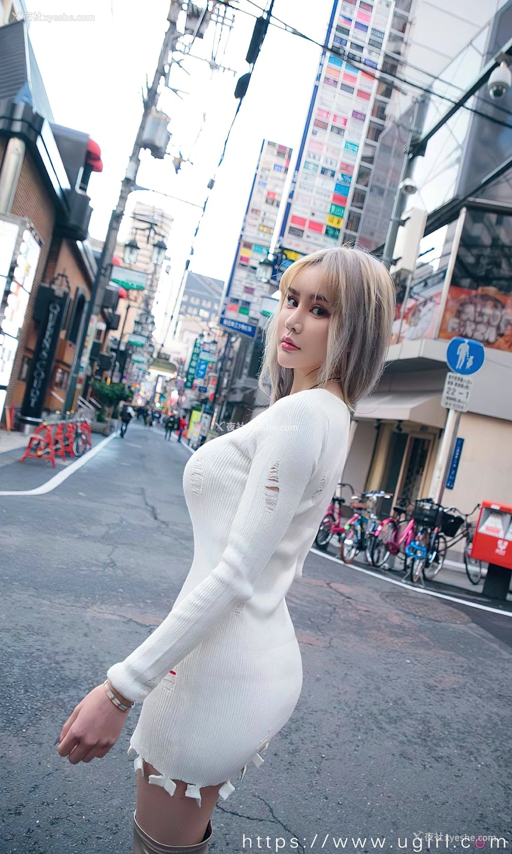 1P - [Ugirls尤果网]爱尤物专辑 No.2472 青树 东京恋曲