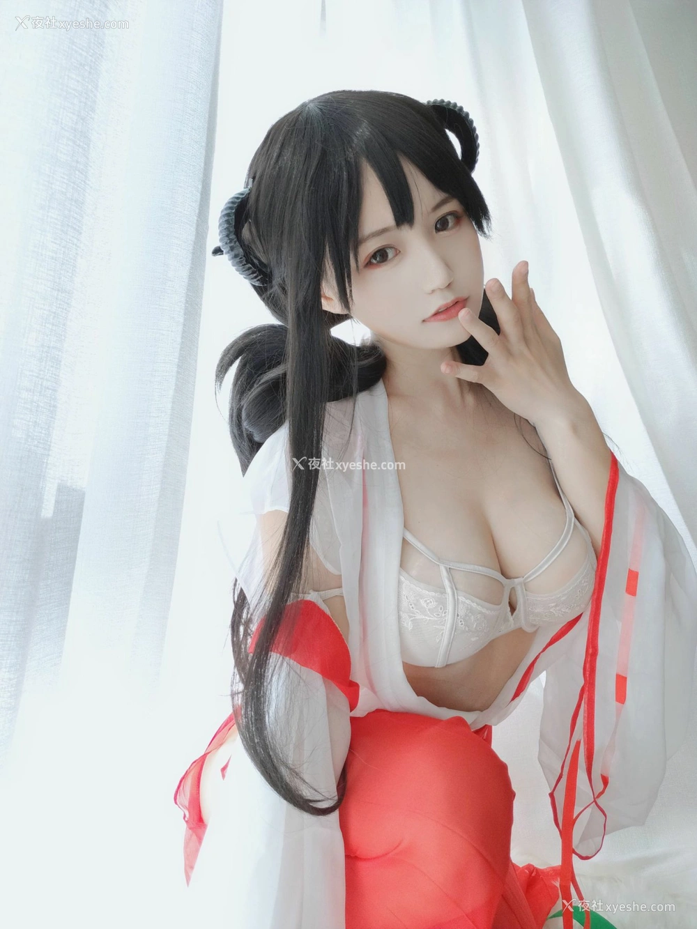 1P - 小仓千代w – 巫女