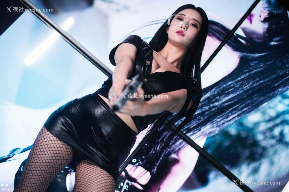 1P - [BLUECAKE] Bomi – Siren