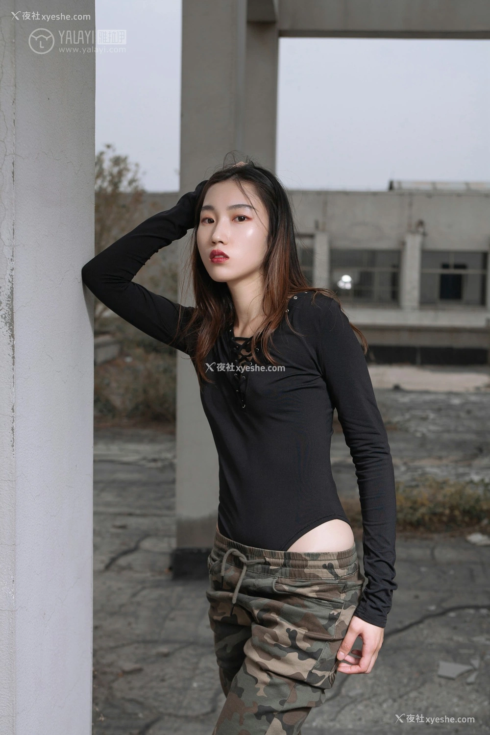 1P - [YALAYI雅拉伊] Y122 熏儿《黑色禁地》