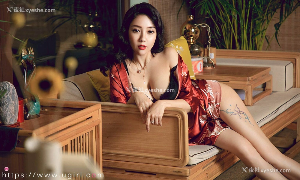 1P - [Ugirls尤果网]爱尤物专辑 No.2289 果儿Victoria 樱落甜情