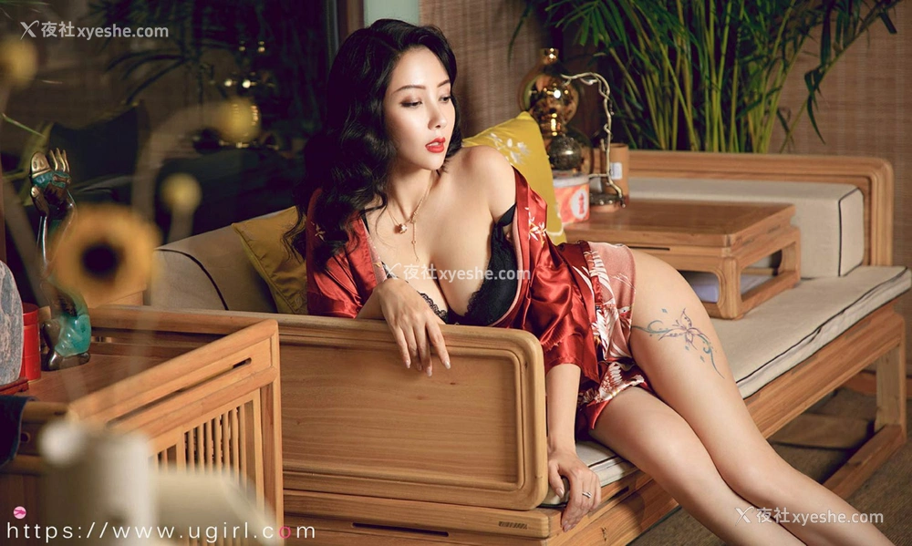 1P - [Ugirls尤果网]爱尤物专辑 No.2289 果儿Victoria 樱落甜情