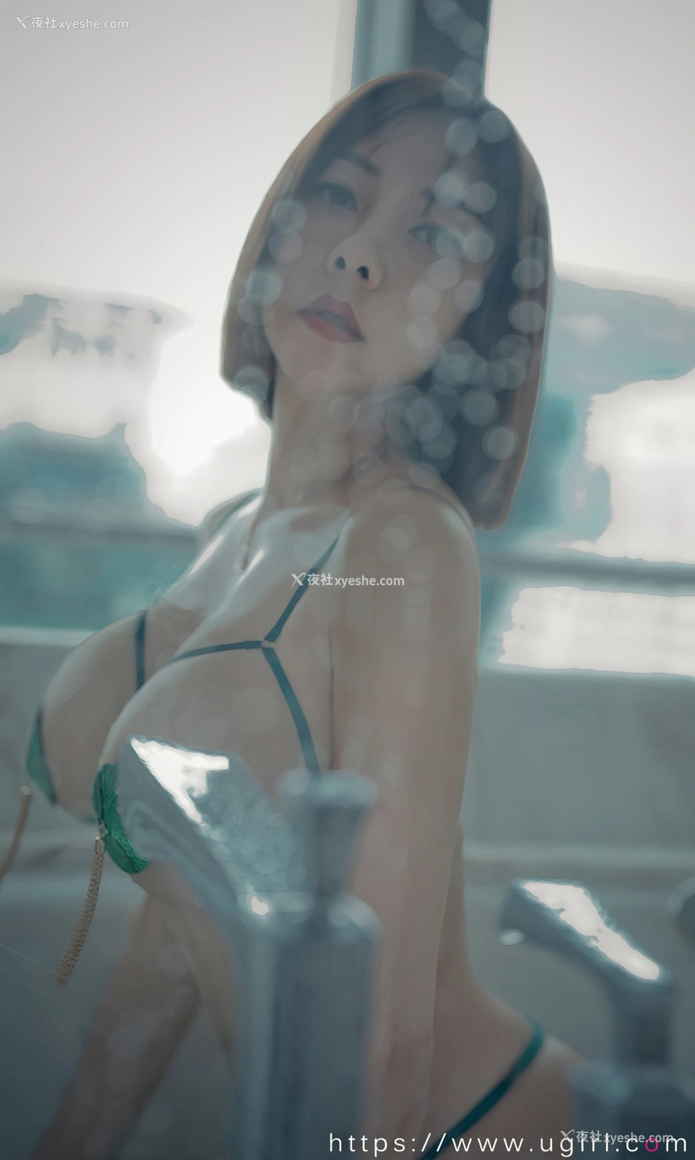 1P - [Ugirls尤果网]爱尤物专辑 No.2420 果儿Victoria 薄荷清酒
