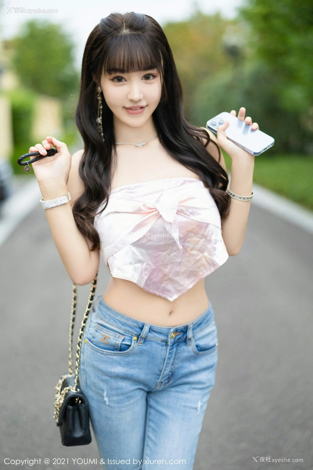 1P - [YOUMI尤蜜荟] VOL.725 朱可儿Flora 车内写真