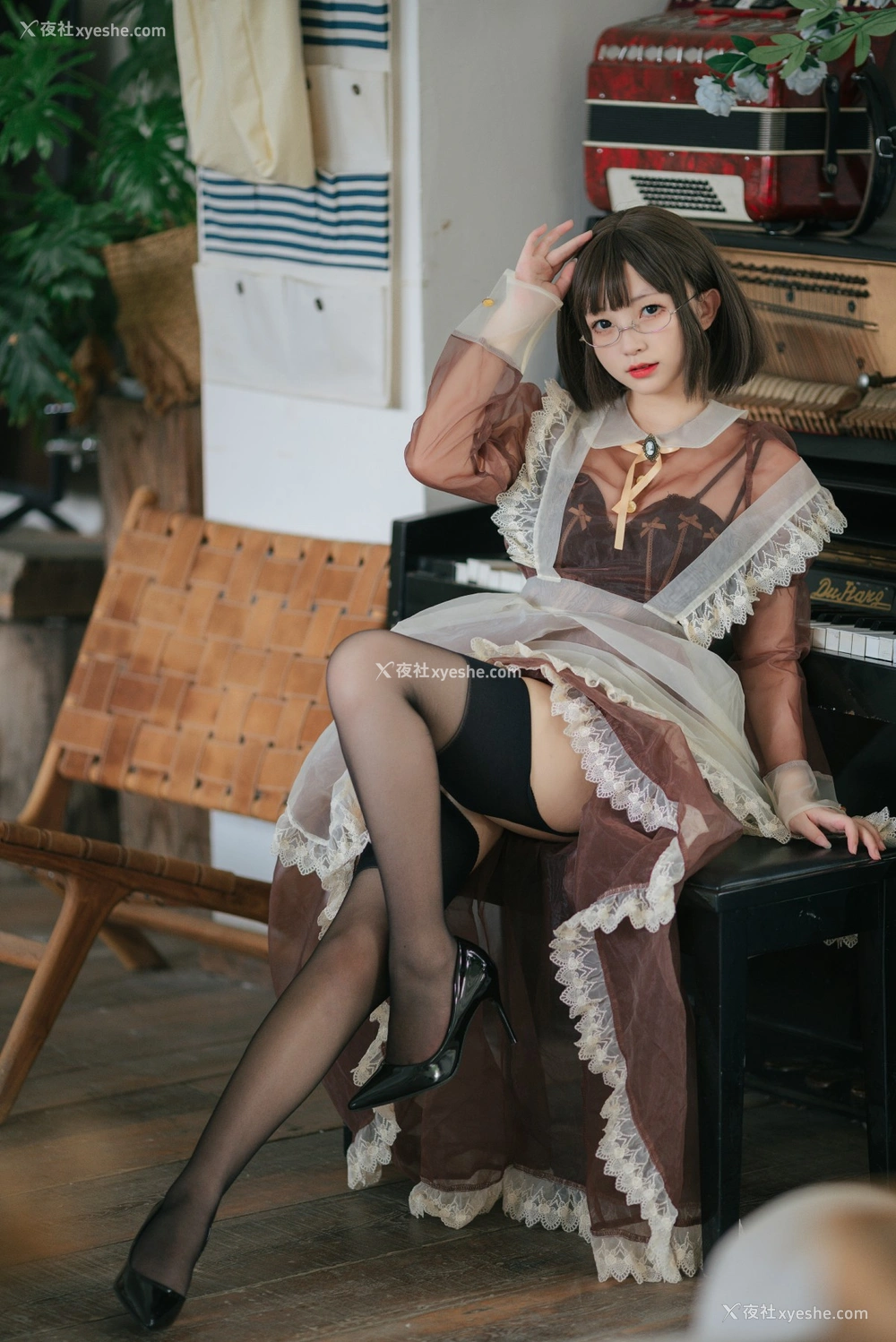 1P - 花铃 – 透明女仆