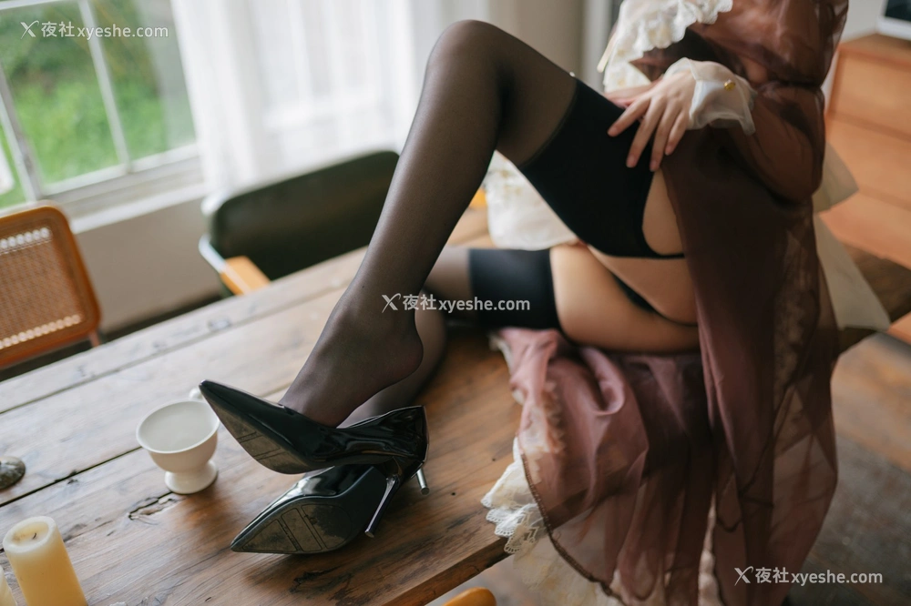 1P - 花铃 – 透明女仆