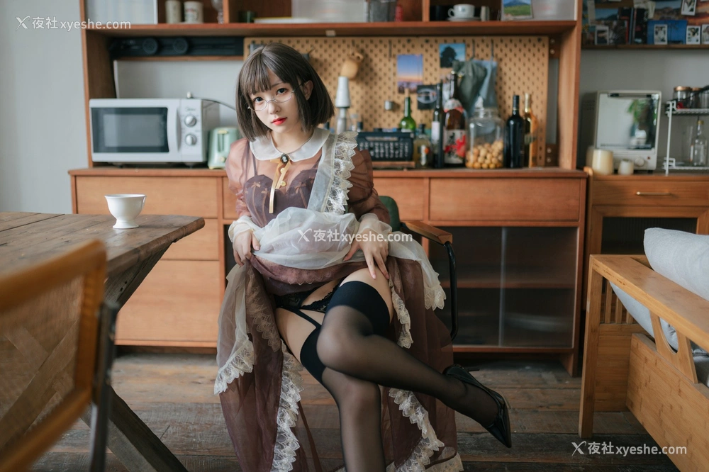 1P - 花铃 – 透明女仆