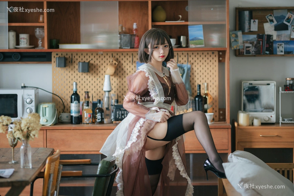 1P - 花铃 – 透明女仆