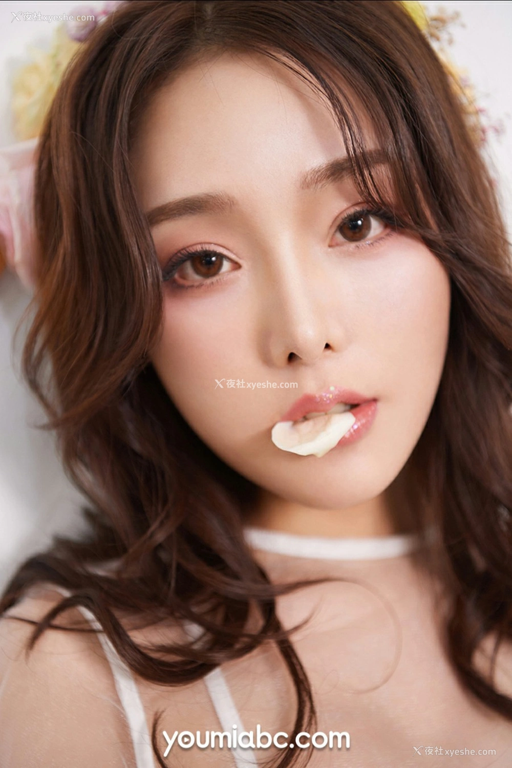 1P - [YouMi尤蜜] 陈圆圆 春色满屋