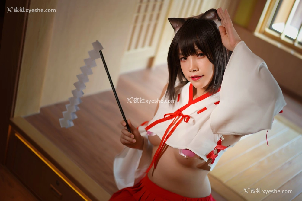 1P - Neko-薇薇 – 巫女