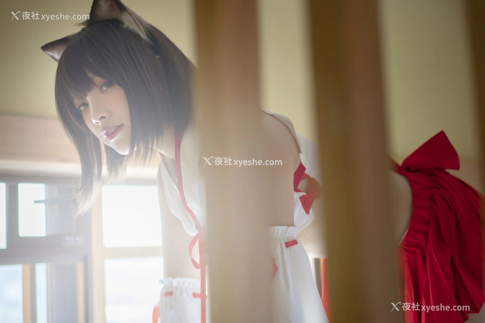 1P - Neko-薇薇 – 巫女