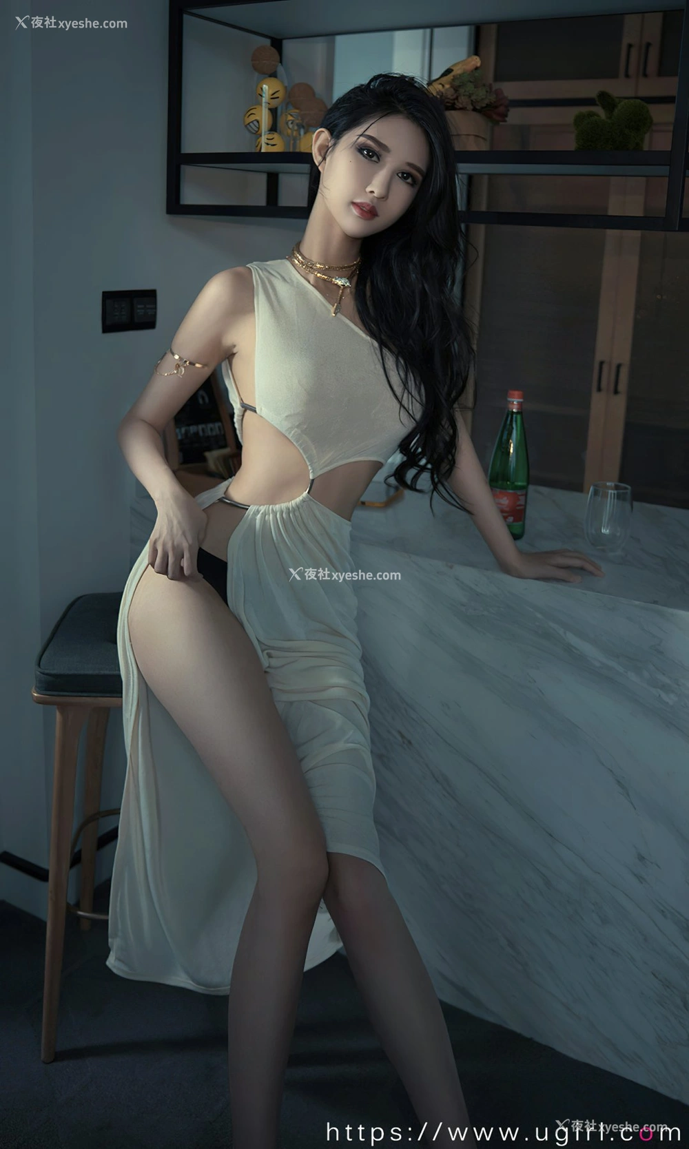 1P - [Ugirls尤果网]爱尤物专辑 No.2425 葛征Model 梦影重逢
